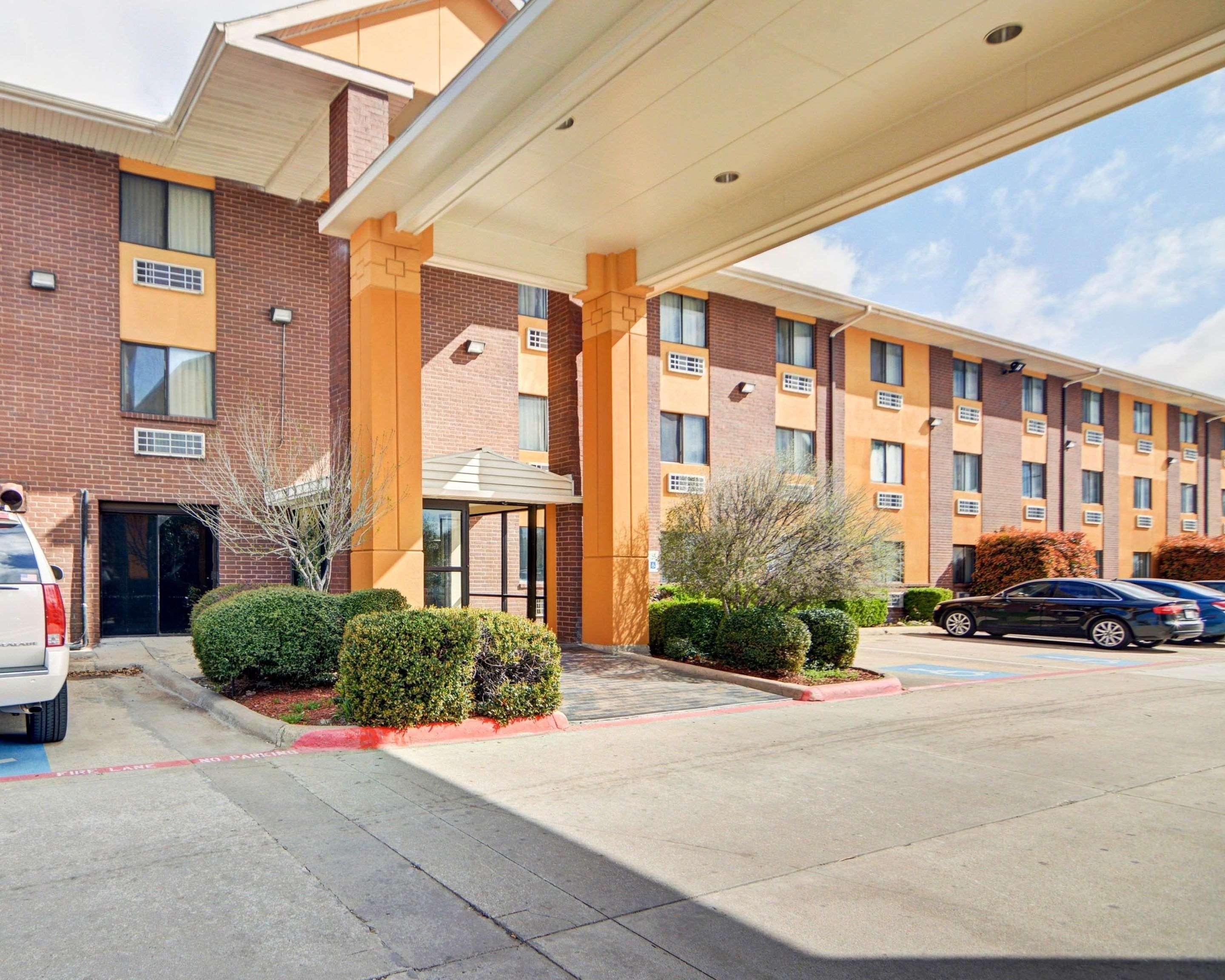 Quality Inn Dfw Airport North - Irving Exterior photo